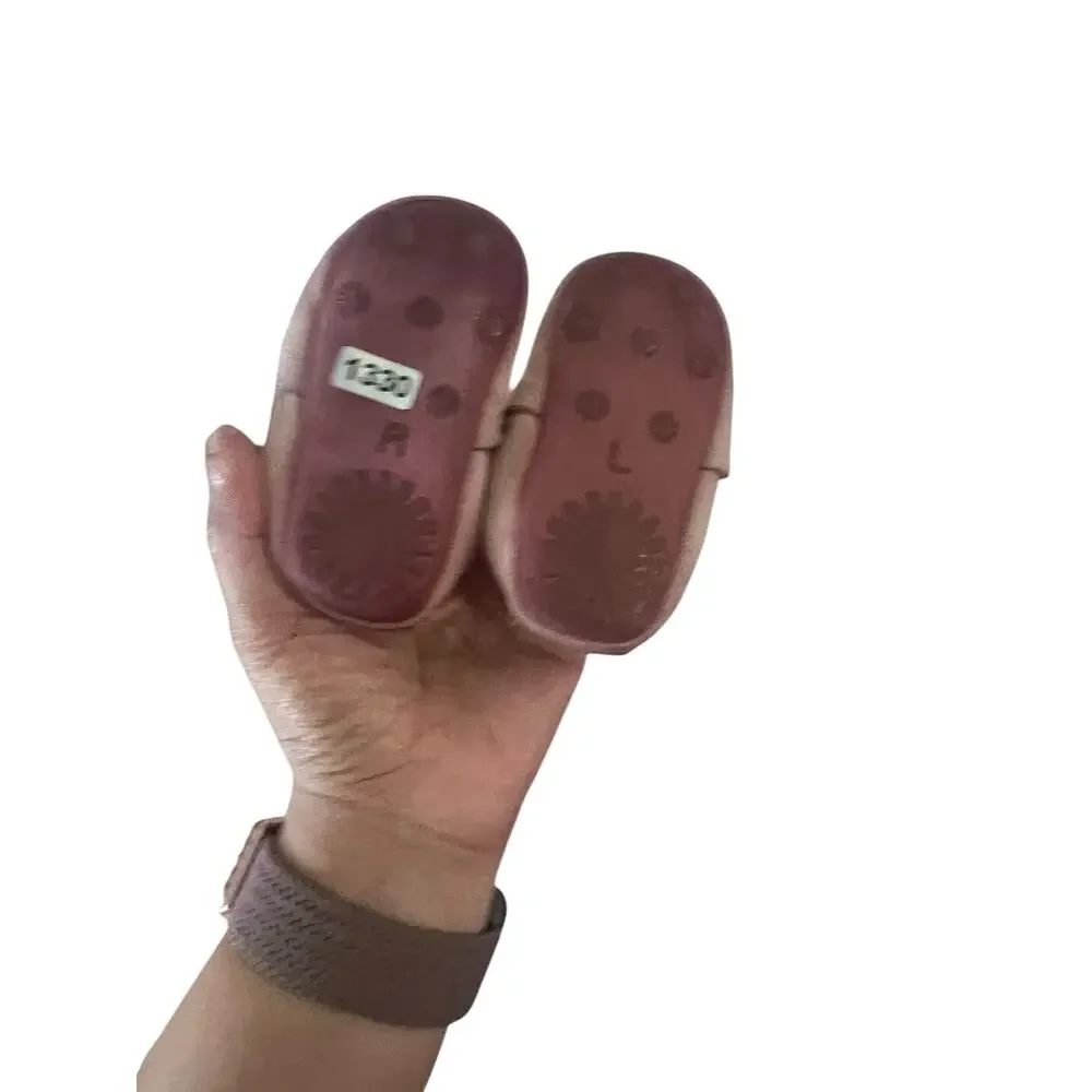 Ugg baby girl 2/3 classic moccasins slip-on crib shoes F16017G